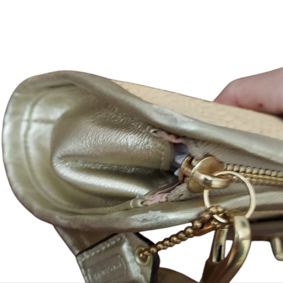 Coach Parker Straw & Leather Clutch Wristlet  Bag Gently Loved No. 42474 - Picture 4 of 10